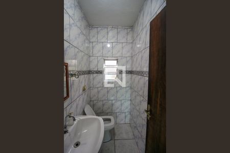 Casa à venda com 243m², 4 quartos e 2 vagasBanheiro 4