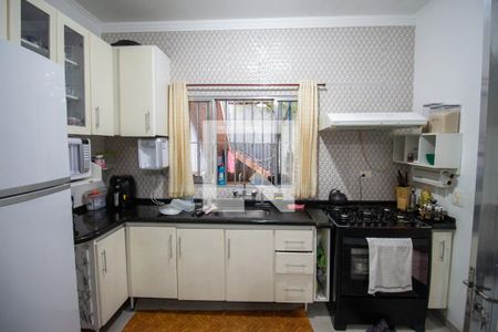 Casa à venda com 243m², 4 quartos e 2 vagasCozinha