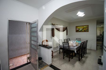 Casa à venda com 243m², 4 quartos e 2 vagasCozinha