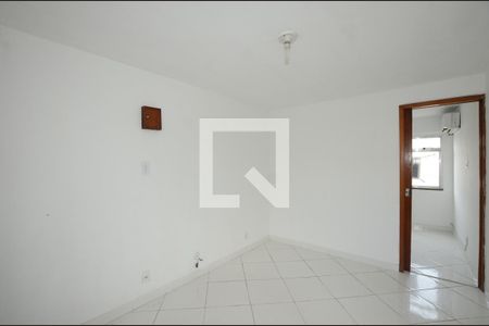 Sala de apartamento à venda com 2 quartos, 43m² em Irajá, Rio de Janeiro