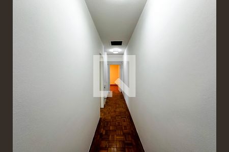 Corredor Quartos de casa à venda com 3 quartos, 180m² em Brooklin Paulista, São Paulo