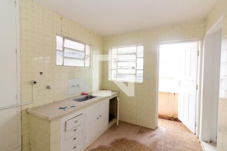 Casa para alugar com 260m², 3 quartos e 2 vagasCozinha Edícula 