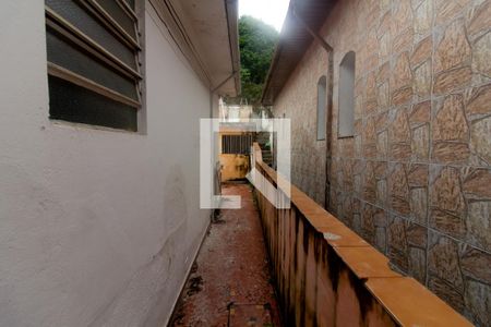 Casa para alugar com 260m², 3 quartos e 2 vagasCorredor