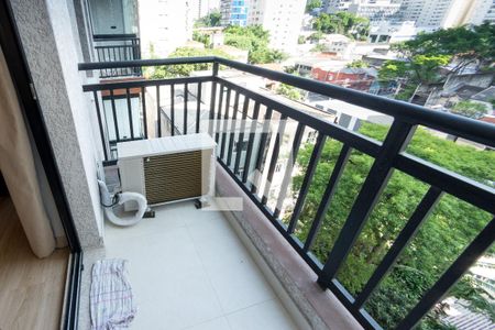 Varanda de kitnet/studio à venda com 1 quarto, 27m² em Pinheiros, São Paulo