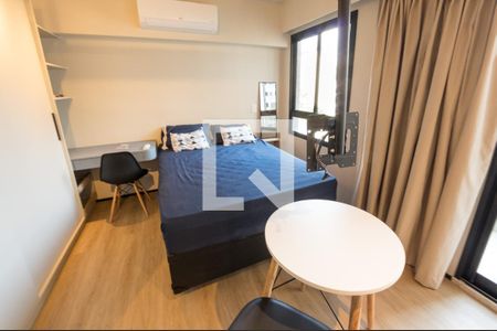 Sala/Quarto/Cozinha de kitnet/studio à venda com 1 quarto, 27m² em Pinheiros, São Paulo