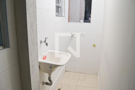 Casa à venda com 90m², 2 quartos e 1 vagaÁrea de serviço