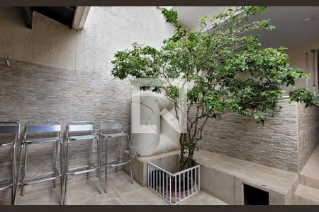 Casa à venda com 260m², 3 quartos e 8 vagasCisterna