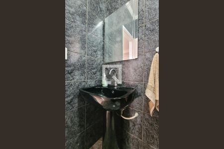 Casa à venda com 260m², 3 quartos e 8 vagasBanheiro