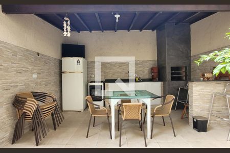 Casa à venda com 260m², 3 quartos e 8 vagasChurrasqueira