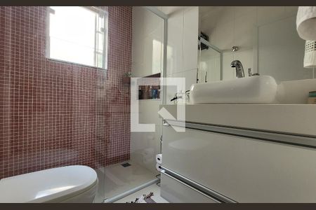 Casa à venda com 260m², 3 quartos e 8 vagasBanheiro