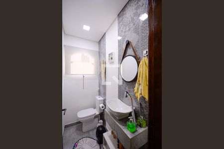 Casa à venda com 282m², 4 quartos e 6 vagas Casa à venda com 282m², 4 quartos e 6 vagasLavabo