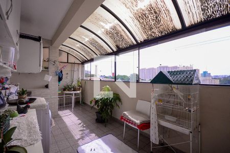 Casa à venda com 282m², 4 quartos e 6 vagas Casa à venda com 282m², 4 quartos e 6 vagasÁrea de Serviço