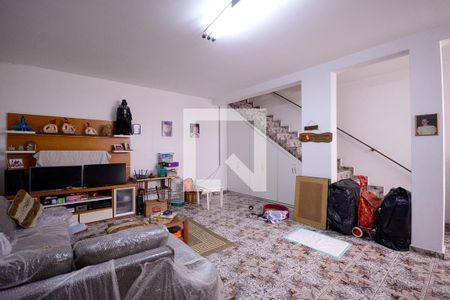 Casa à venda com 282m², 4 quartos e 6 vagas Casa à venda com 282m², 4 quartos e 6 vagasSalão de Festas