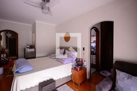 Casa à venda com 282m², 4 quartos e 6 vagas Casa à venda com 282m², 4 quartos e 6 vagasQuarto 4 - Suite