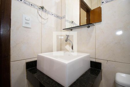Apartamento à venda com 42m², 2 quartos e sem vaga Apartamento à venda com 42m², 2 quartos e sem vagaBanheiro Social