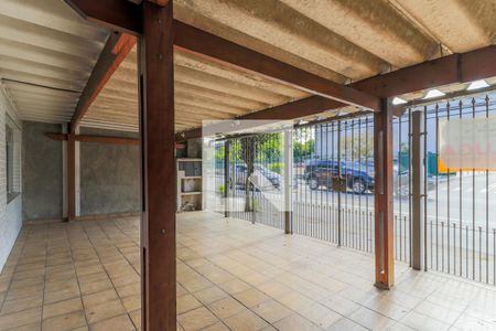 Casa à venda com 212m², 3 quartos e 3 vagas Casa à venda com 212m², 3 quartos e 3 vagasGaragem