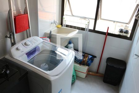 Apartamento à venda com 56m², 2 quartos e 1 vagaCozinha e Área de Serviço