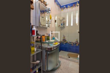 Casa de condomínio à venda com 1600m², 11 quartos e 10 vagasBanheiro da Suíte 8