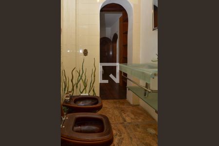 Casa de condomínio à venda com 1600m², 11 quartos e 10 vagasBanheiro da Suíte 4