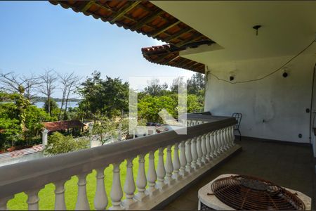 Casa de condomínio à venda com 1600m², 11 quartos e 10 vagasVaranda