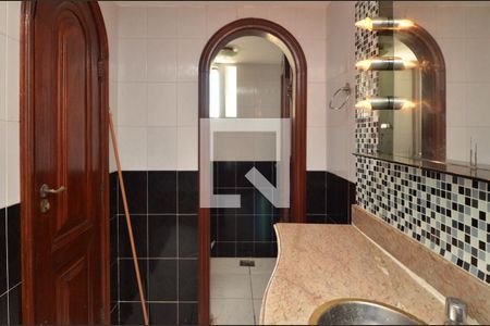 Casa de condomínio à venda com 1600m², 11 quartos e 10 vagasBanheiro da suite 6