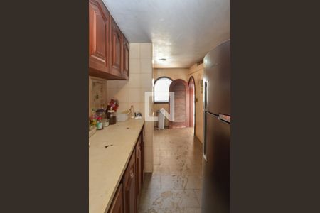 Casa de condomínio à venda com 1600m², 11 quartos e 10 vagasCozinha 3