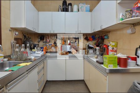 Casa de condomínio à venda com 1600m², 11 quartos e 10 vagasCozinha 1