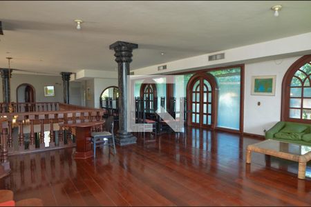 Casa de condomínio à venda com 1600m², 11 quartos e 10 vagasSala 3