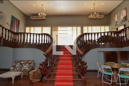 Casa de condomínio à venda com 1600m², 11 quartos e 10 vagasSala