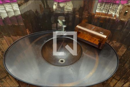 Casa de condomínio à venda com 1600m², 11 quartos e 10 vagasSala