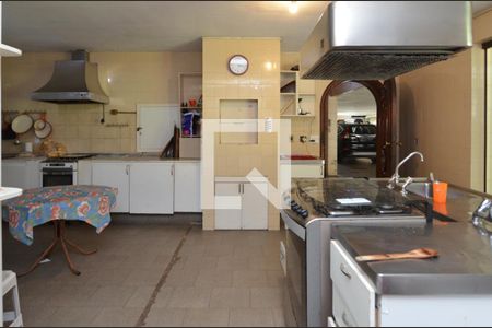 Casa de condomínio à venda com 1600m², 11 quartos e 10 vagasCozinha 2