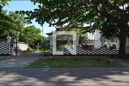 Casa de condomínio à venda com 1600m², 11 quartos e 10 vagasFachada