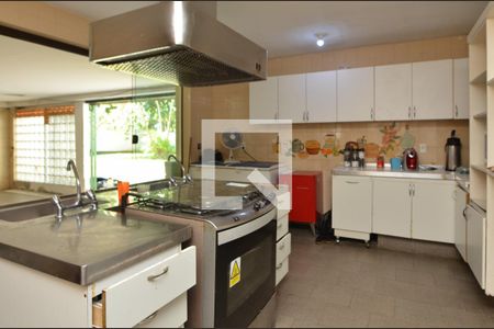 Casa de condomínio à venda com 1600m², 11 quartos e 10 vagasCozinha 2