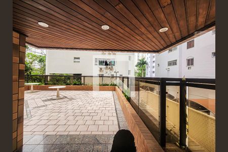 Apartamento para alugar com 140m², 3 quartos e 2 vagasBanheiro de serviço