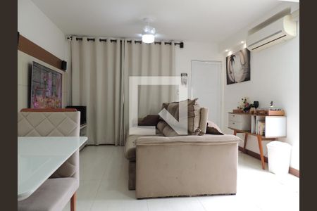 Sala  de casa de condomínio à venda com 3 quartos, 110m² em Freguesia de Jacarepaguá, Rio de Janeiro