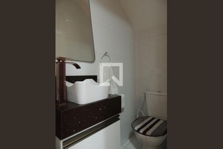 Casa de condomínio à venda com 110m², 3 quartos e 1 vagaLavabo