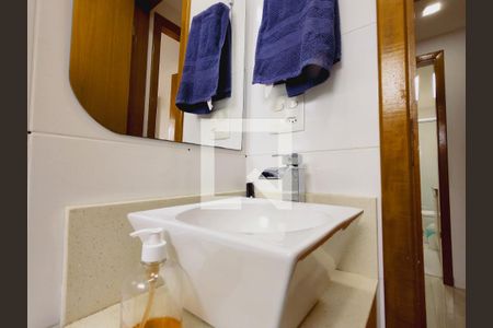 Casa de condomínio à venda com 110m², 3 quartos e 1 vagaBanheiro Social