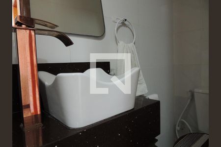 Casa de condomínio à venda com 110m², 3 quartos e 1 vagaLavabo