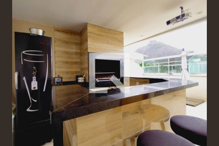 Casa de condomínio à venda com 110m², 3 quartos e 1 vagaChurrasqueira