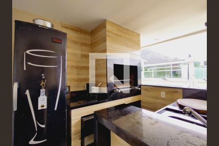 Casa de condomínio à venda com 110m², 3 quartos e 1 vagaChurrasqueira