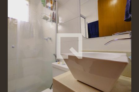 Casa de condomínio à venda com 110m², 3 quartos e 1 vagaBanheiro Social