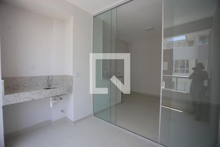 Varanda da Sala de apartamento para alugar com 2 quartos, 60m² em João Pinheiro, Belo Horizonte