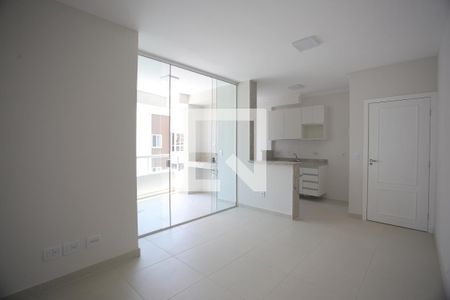 Sala de apartamento para alugar com 2 quartos, 60m² em João Pinheiro, Belo Horizonte