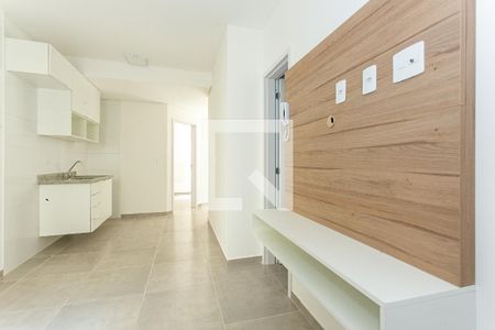 Sala e Cozinha de apartamento para alugar com 2 quartos, 39m² em Chácara Califórnia, São Paulo