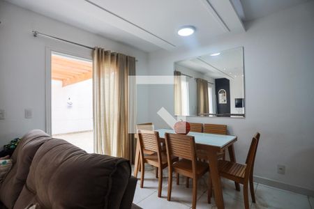 Sala de jantar de casa de condomínio para alugar com 3 quartos, 90m² em Jardim Colibri, Cotia