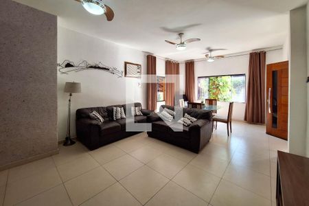 Sala de casa à venda com 5 quartos, 290m² em Engenho do Mato, Niterói