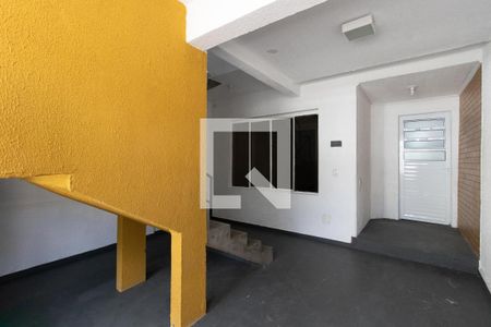 Casa para alugar com 60m², 1 quarto e sem vagaEntrada
