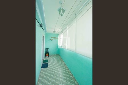 Casa à venda com 149m², 3 quartos e 2 vagas Casa à venda com 149m², 3 quartos e 2 vagasVaranda Casa 3