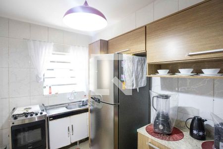 Casa à venda com 149m², 3 quartos e 2 vagas Casa à venda com 149m², 3 quartos e 2 vagasCozinha Casa 1