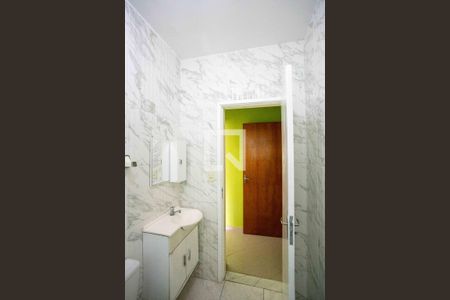 Casa à venda com 149m², 3 quartos e 2 vagas Casa à venda com 149m², 3 quartos e 2 vagasBanheiro Casa 2